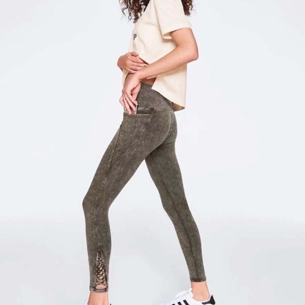 Vs PINK High Waist Strappy 7/8 ankle Leggings